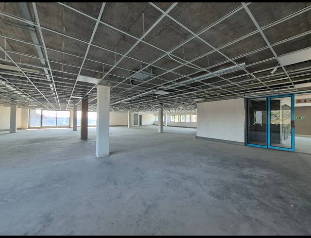 3,438M² OFFICE TO LET IN WAVERLEY